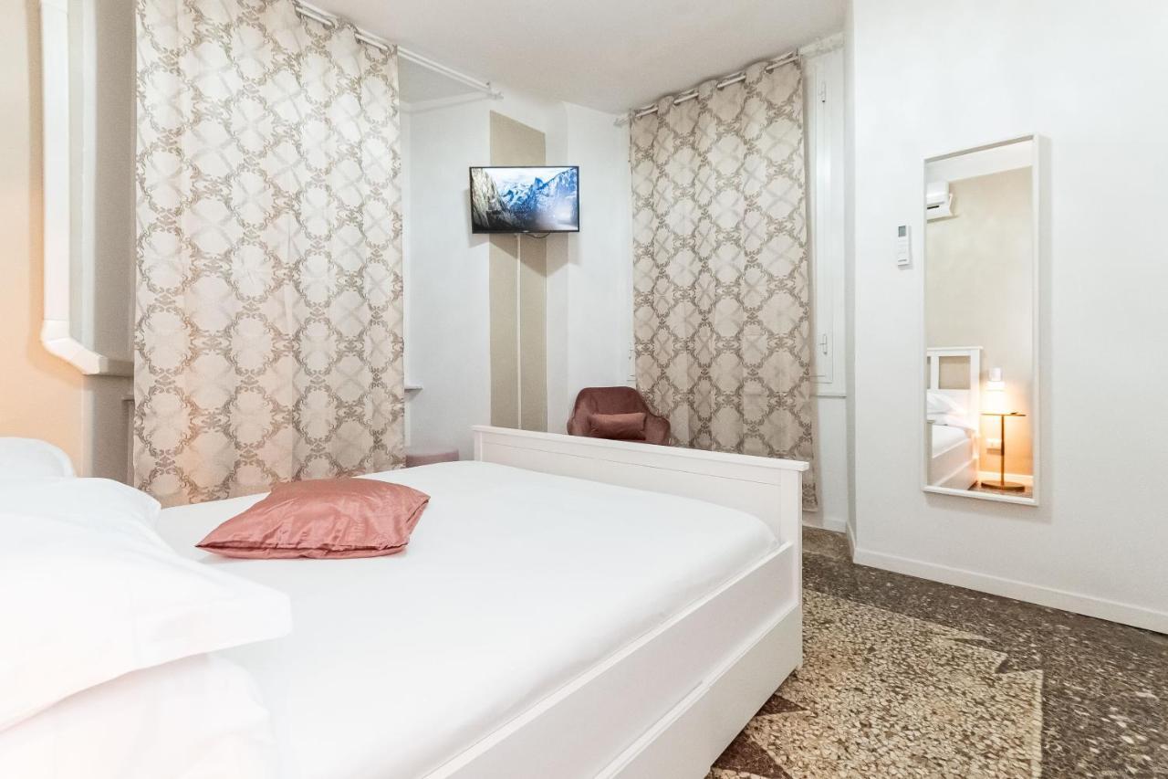 Cattedrale Di San Lorenzo Rooms Genoa Ngoại thất bức ảnh