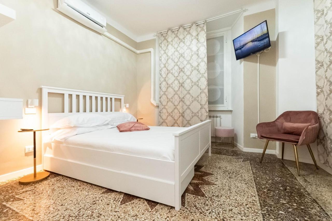Cattedrale Di San Lorenzo Rooms Genoa Ngoại thất bức ảnh